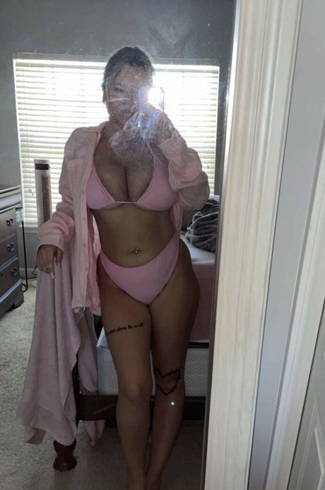 emilychannel ポルノスター アダルト 写真