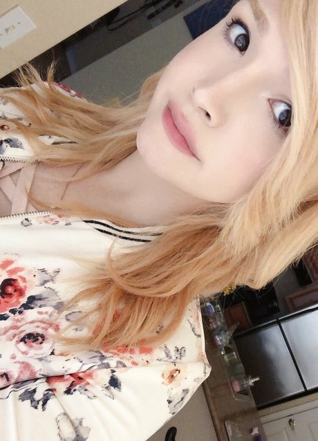 大きな黒い猫OnlyFans 限定 ギャラリー