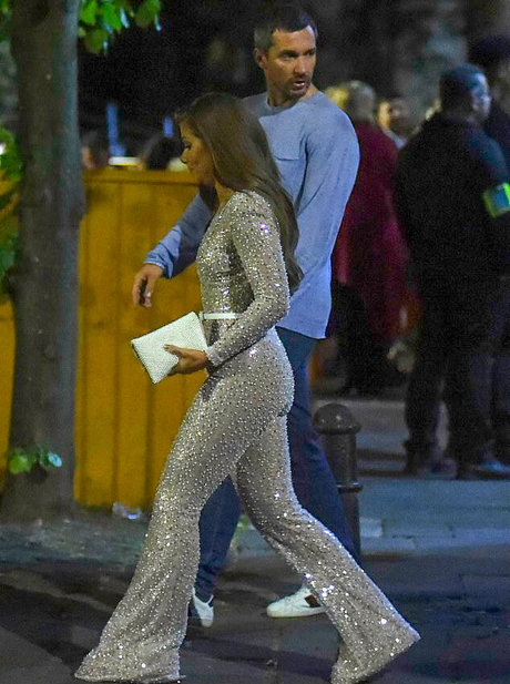 Nikki Sanderson 素敵なスター 写真