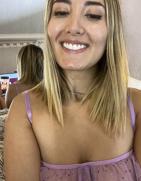 oliviasmiithfree 完璧なモデル ギャラリー