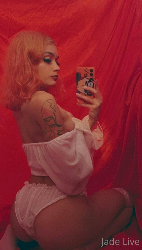 熟女クーガーオンリーファンズ ホットセックス 画像