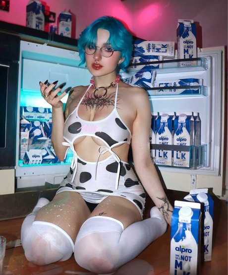 lyracr0w0 セクシー女優 ギャラリー