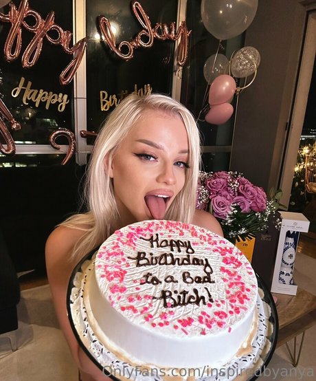 inspiredbyanya 美しいモデル アーカイブ