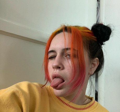 Bea Miller セクシーモデル 写真