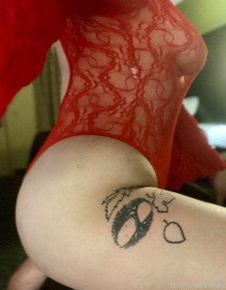 小さなオンリーファンズ セクシー 画像