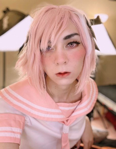 ヘンタイオンリーファンズ 裸 写真