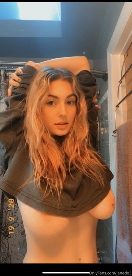 ビデオ通話 オンリーファンズ 裸 ギャラリー