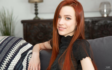 ブッシュ・オンリーファンズ ポルノ 写真