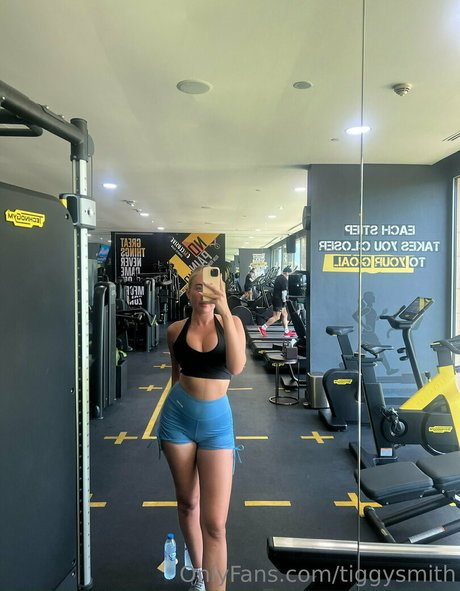 tiggysmith アダルトスター ギャラリー