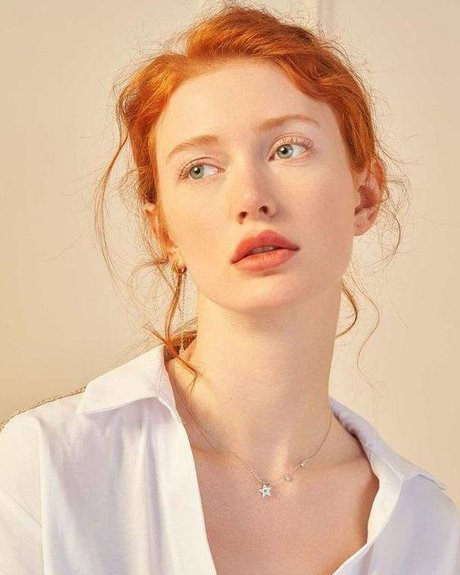 アジアンゴス オンリーファンズ アートポルノ 画像