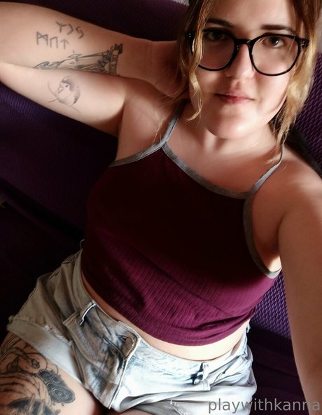 アジア人女性OnlyFans 無料 画像