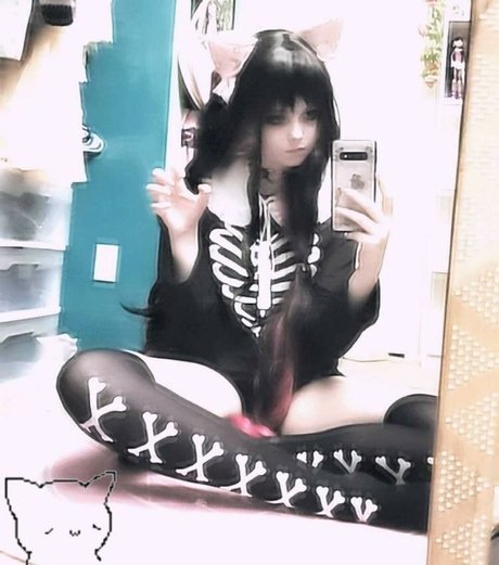 ティーンシーメールオンリーファンズ アダルト無料 写真