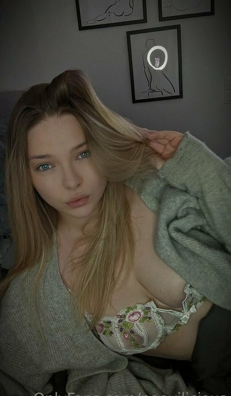 巨尻オンリーファン セクシーヌード 画像