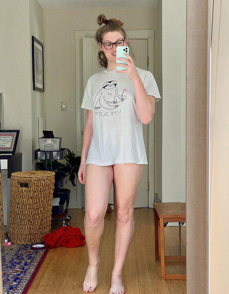 somelittlecrumbs 裸モデル 写真