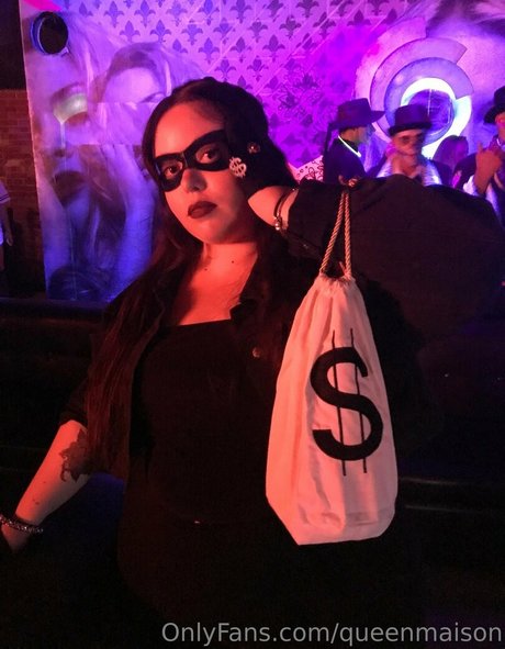 queenmaison ホットなポルノスター 写真