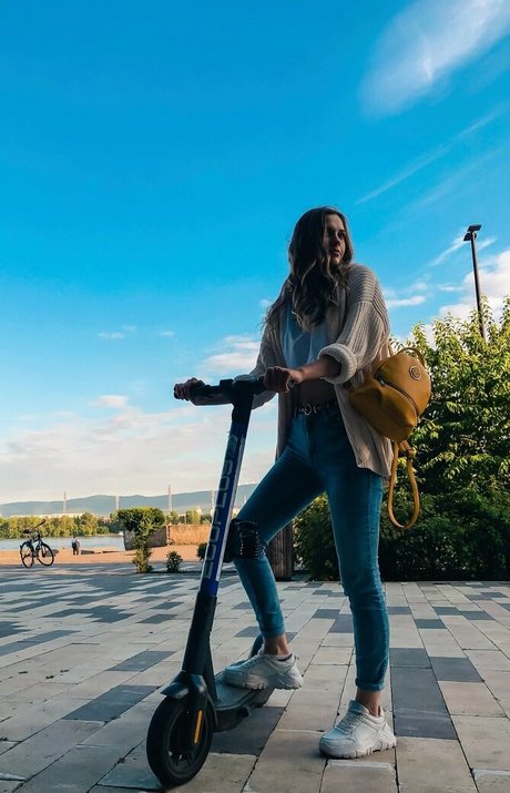 かわいいシーメールオンリーファンズ ホットヌード 写真