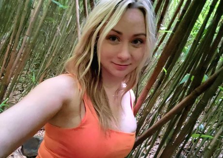 BellaAndersin 無料モデル 写真