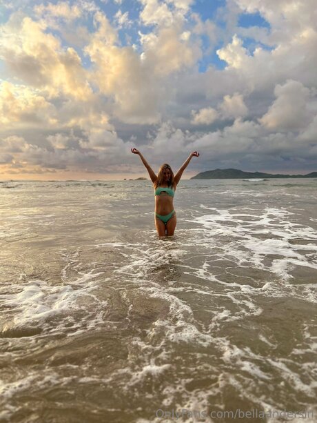 BellaAndersin ヌードモデル 写真