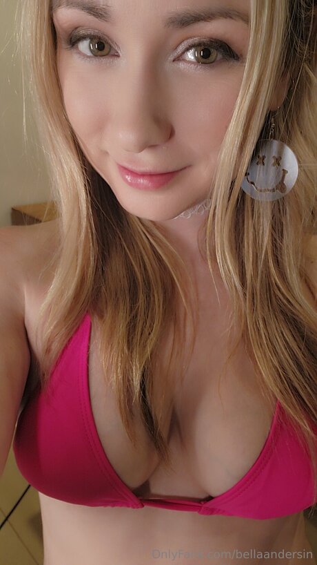 BellaAndersin エロティックなポルノスター 写真