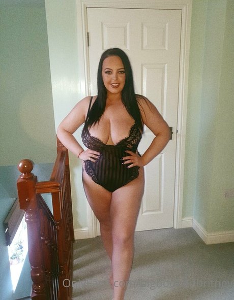 アンバー・オンリーファンズ 無料ポルノ ギャラリー