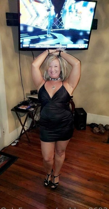 熟女のおまんこオンリーファンズ セクシー アーカイブ