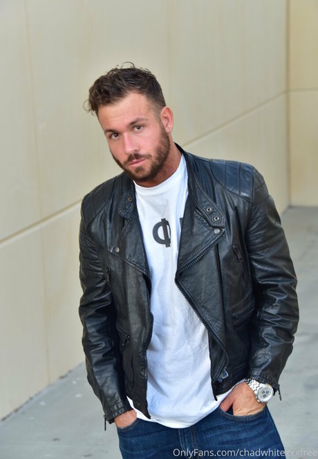 chadwhitexxxfree 美しいスター 画像