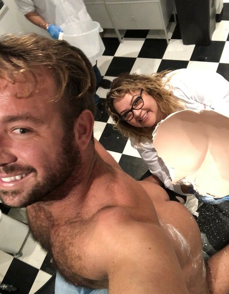 chadwhitexxxfree ポルノモデル 写真