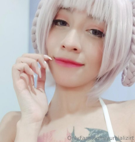 yumializirt 高品質のポルノスター 画像