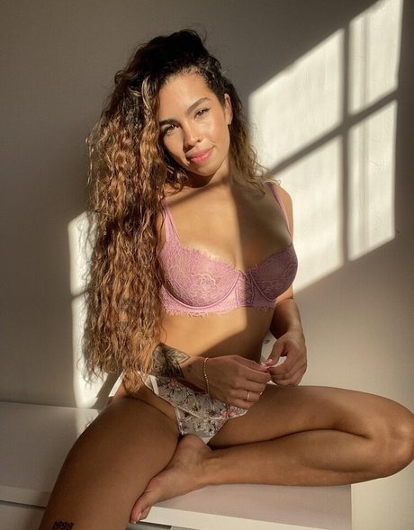 ミニドレス OnlyFans ポルノ 写真