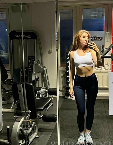 kerry me 完璧なモデル 画像