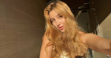 プールファックOnlyFans 限定 ギャラリー