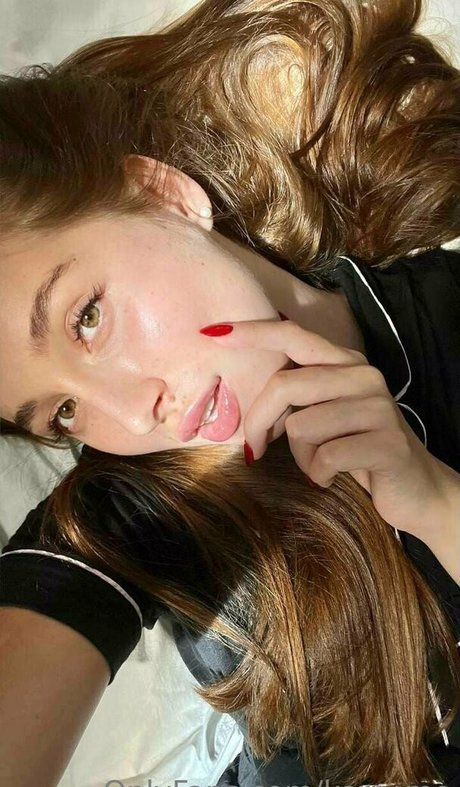 オンリーファンズでのセクスティング ホット裸 写真