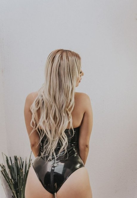 ロシアのお母さんOnlyFans xxx 画像