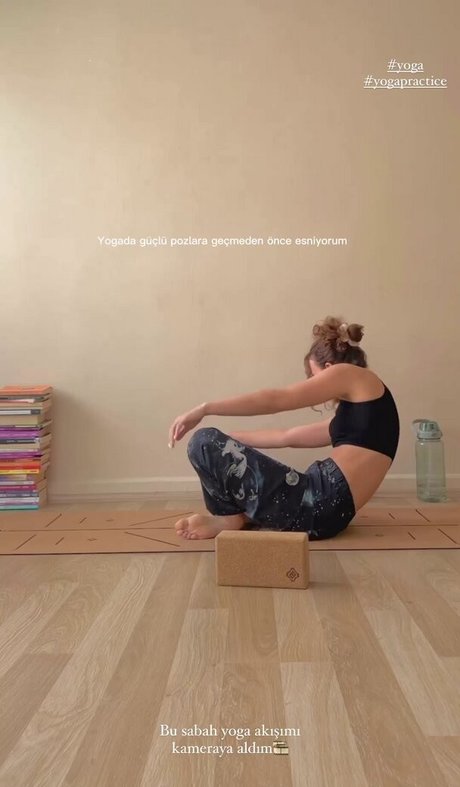 ティーンランジェリーOnlyFans ホットヌード ギャラリー