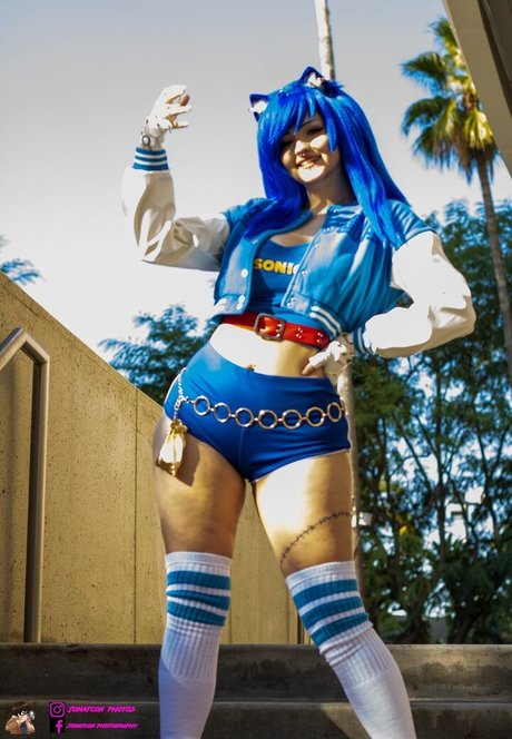 巨乳義母OnlyFans HD 写真