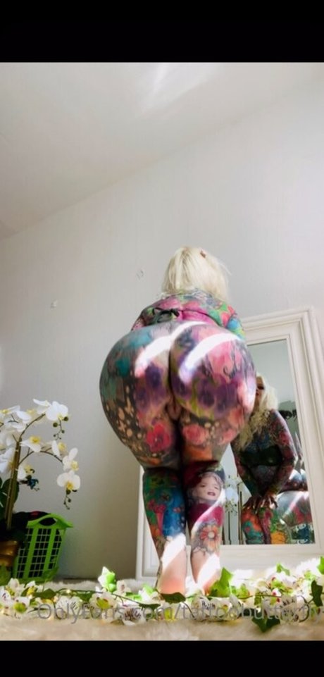 裸の熟女オンリーファンズ アダルト無料 ギャラリー