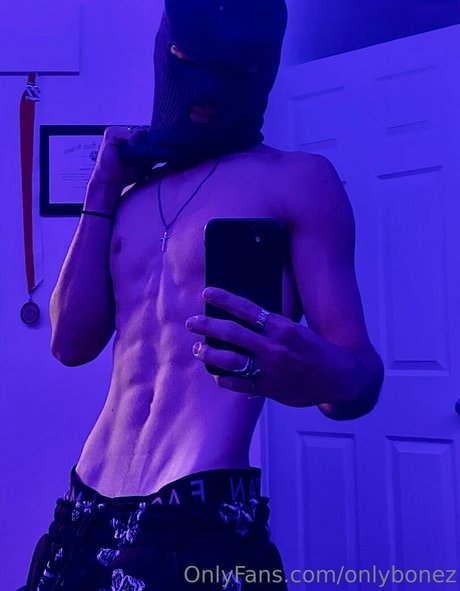 onlybonez ポルノスター アダルト 写真