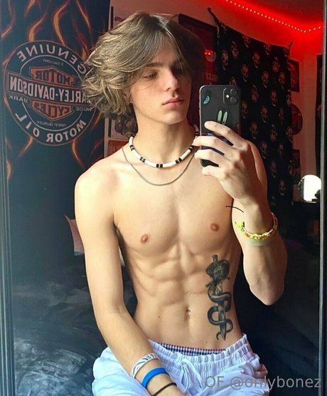 onlybonez アート女優 写真