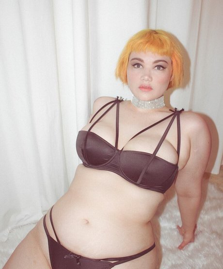 年配の熟女オンリーファンズ エロ 画像