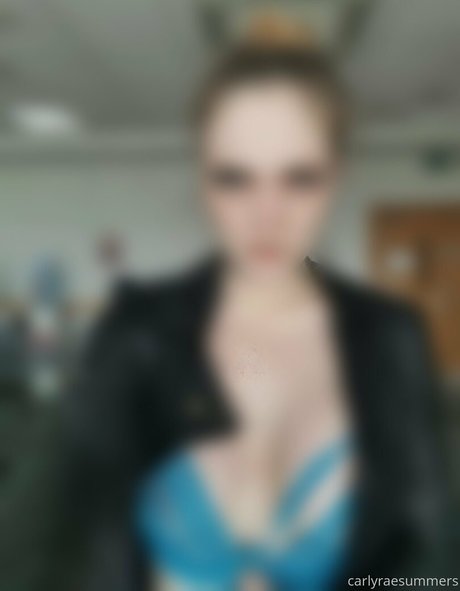 carlyraesummers ポルノモデル ギャラリー