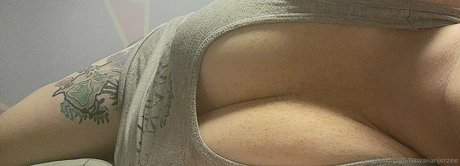 男性TikTokスターOnlyFans ホットセックス 写真