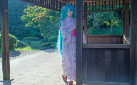 ティーントランスオンリーファン セクシーヌード ギャラリー