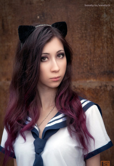 大きな黒い猫OnlyFans セクシーヌード 写真