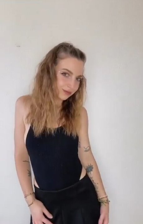 vixenemma セクシーなポルノスター 写真