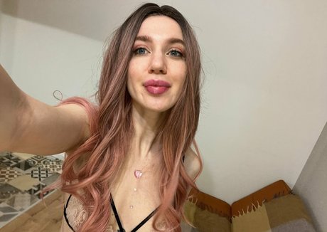 ママのアナルOnlyFans 美しいヌード 写真