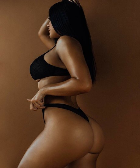 縛られたOnlyFans アダルト 写真