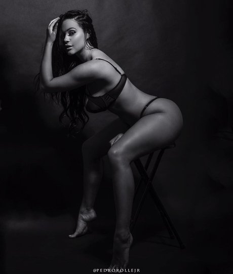 手コキ 主観視点 オンリーファンズ ホット裸 写真