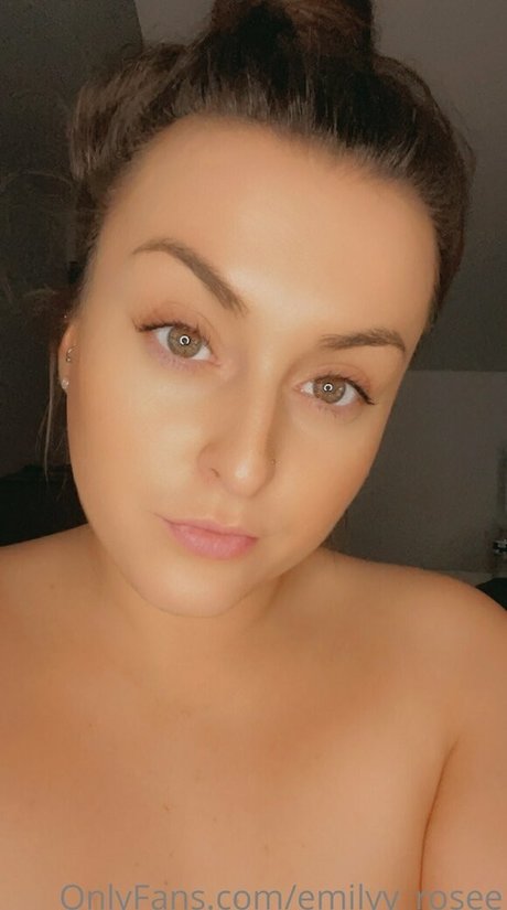 emilyy rosee 最高のモデル ギャラリー