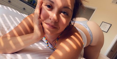 LoadsofLayla ポルノスター 美しい 写真