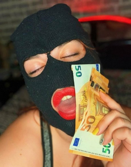 girlonfire12 美しいポルノスター 写真